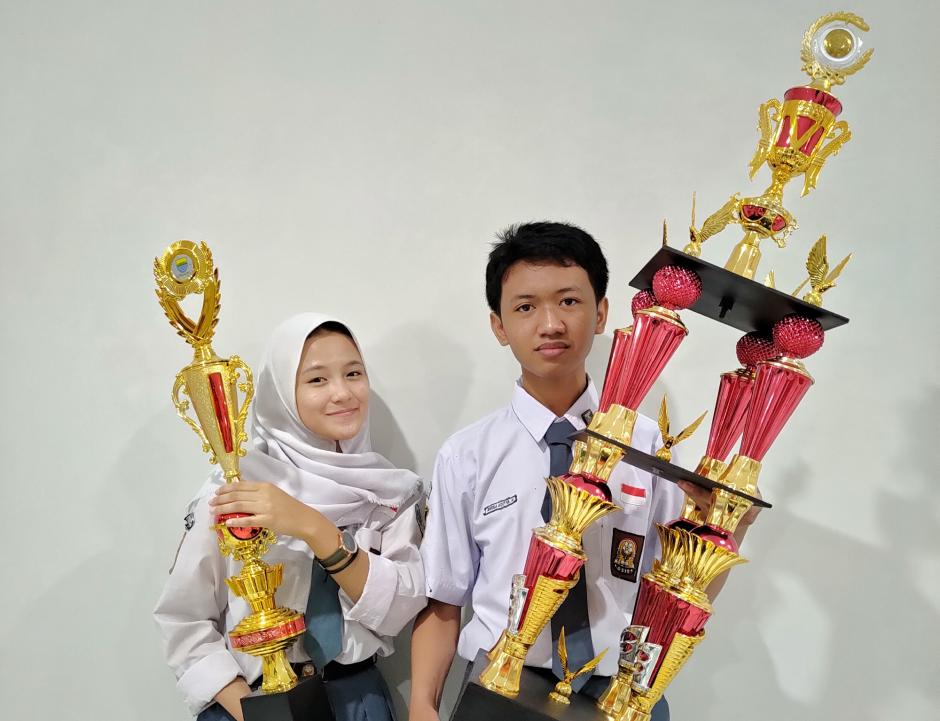 Siswa SMA El-Mirhat Juara Olimpiade Matematika Nasional