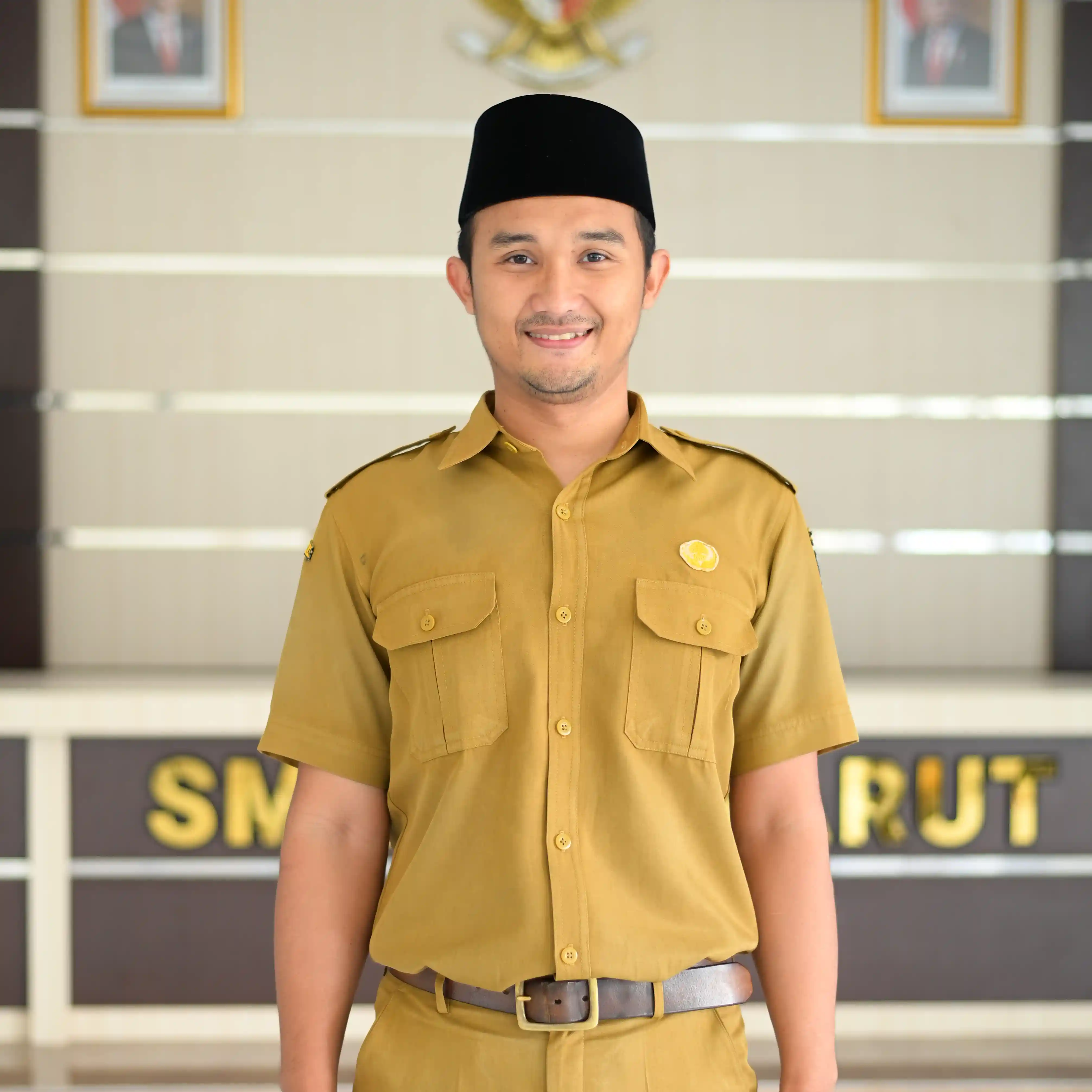 Muhammad Nabil Hikmat, S.Pd.