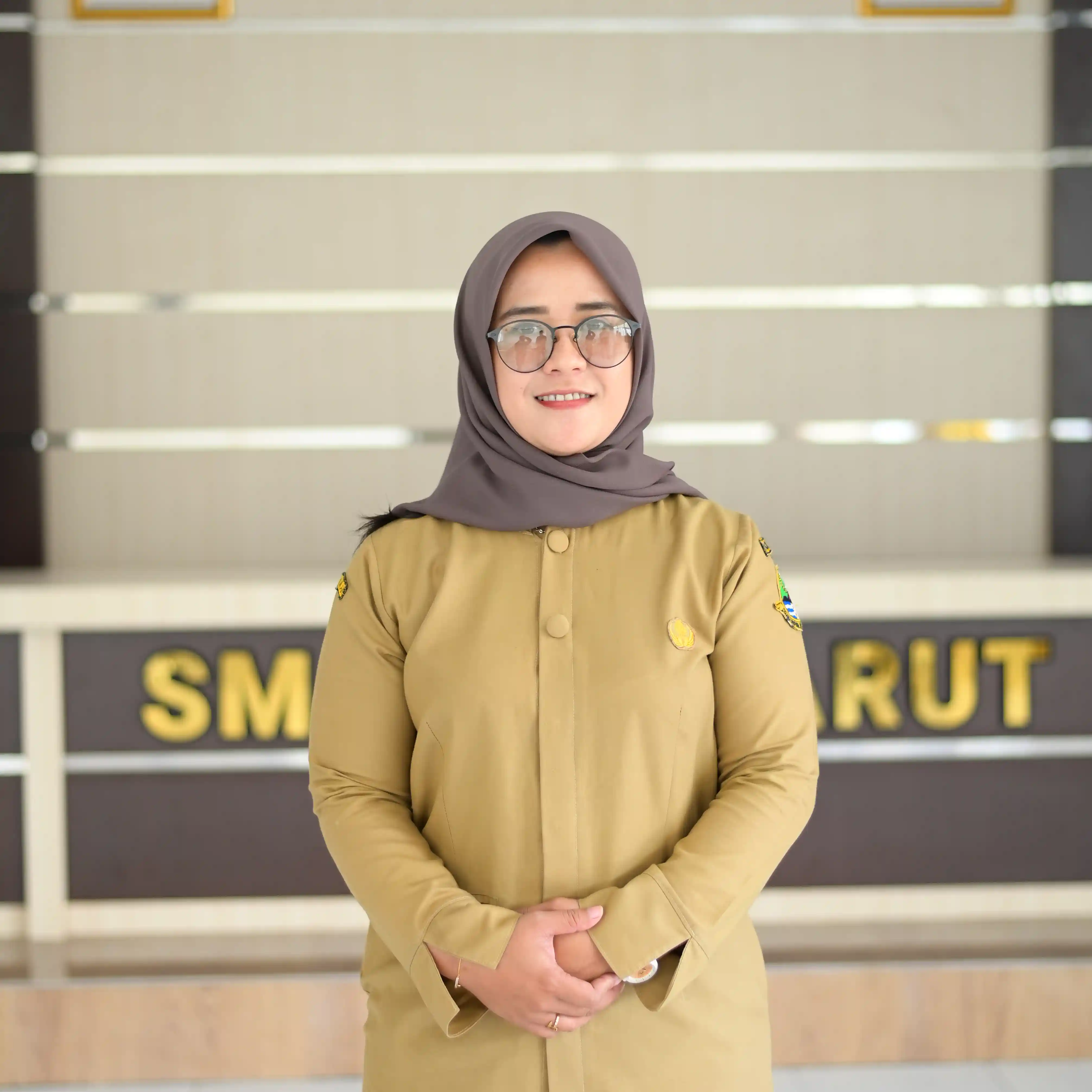 Fitri Aprianti